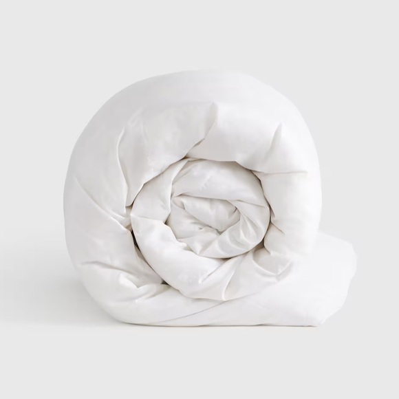 NWOT QUINCE Lightweight Premium Down Comforter King/Cal King 9900 - Picture 1 of 9